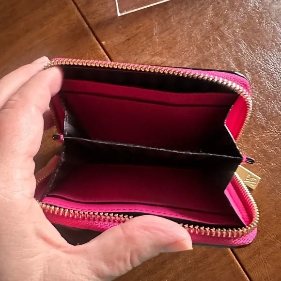 Victoria's Secret Small Zip Hot Pink Patent Leather Wallet Women’s - Picture 4 of 8
